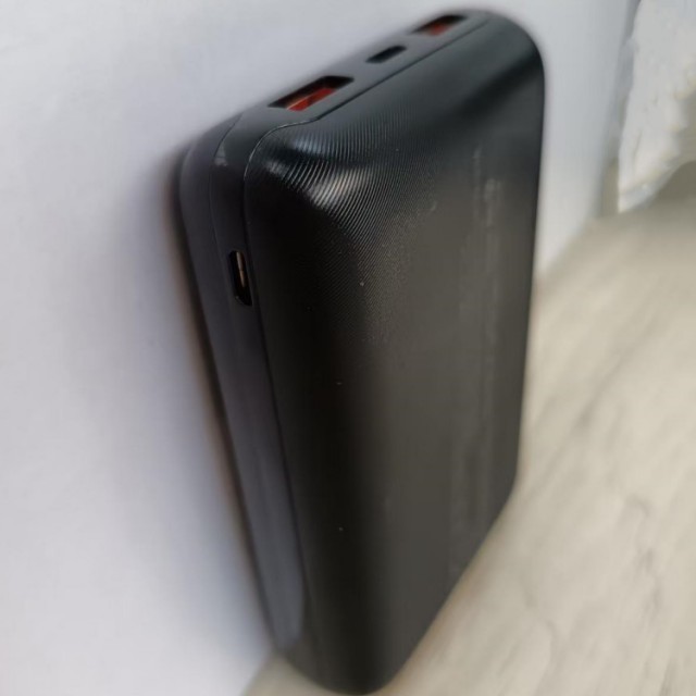 5V 3A 9V 2A 12V 1.5A Power Banks Portable 20000mah Fast Charge 20000mah Power Bank For Fan